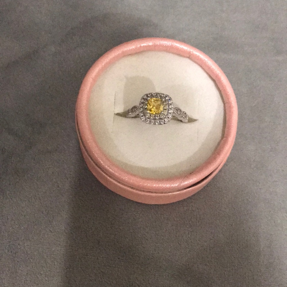 Beautiful ring!